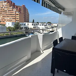 Bonito En Zona Familiar , Roses Espagne